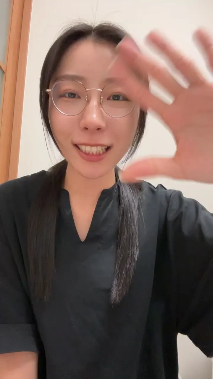 親指の使い方ライブといいつつ質問全回答してます♡